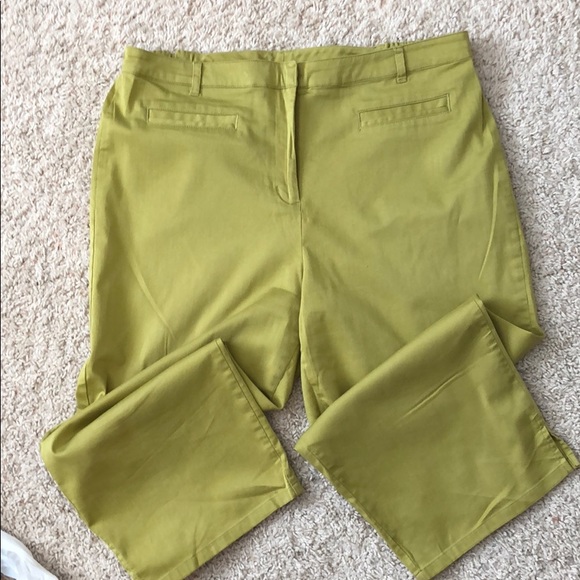 Beautiful Chicos Spring/Summer Set! - Picture 3 of 9